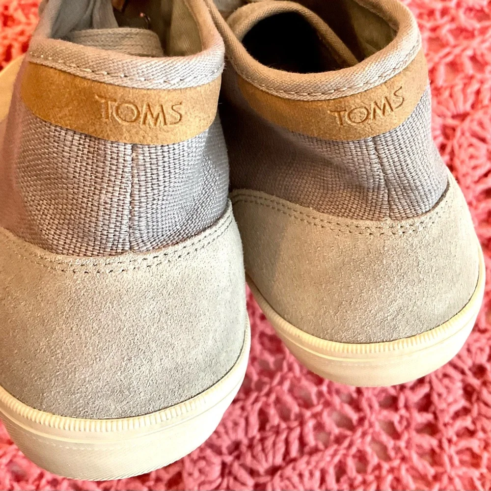 Tom’s Stylish Gray Men's Shoes